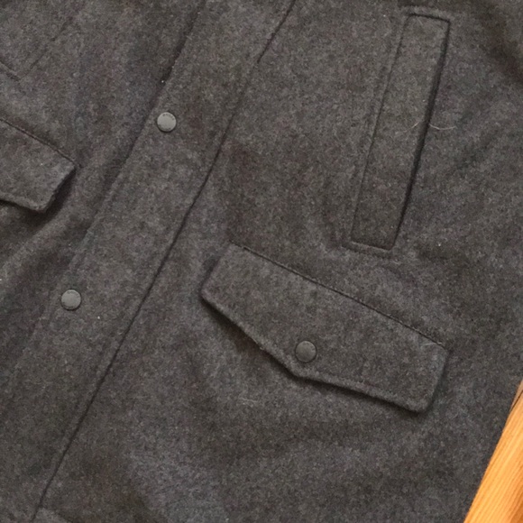 GUESS Men’s Winter jacket - Picture 3 of 4